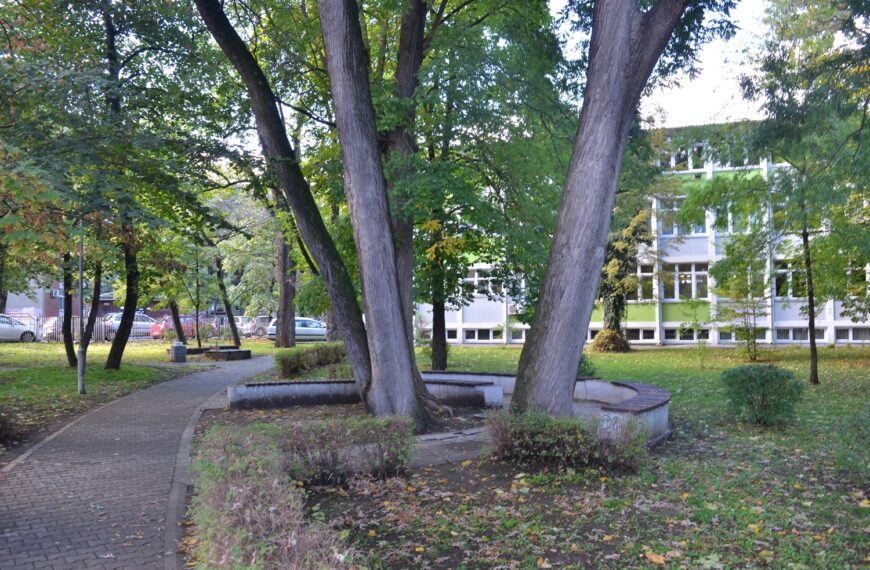 Позив на трибину