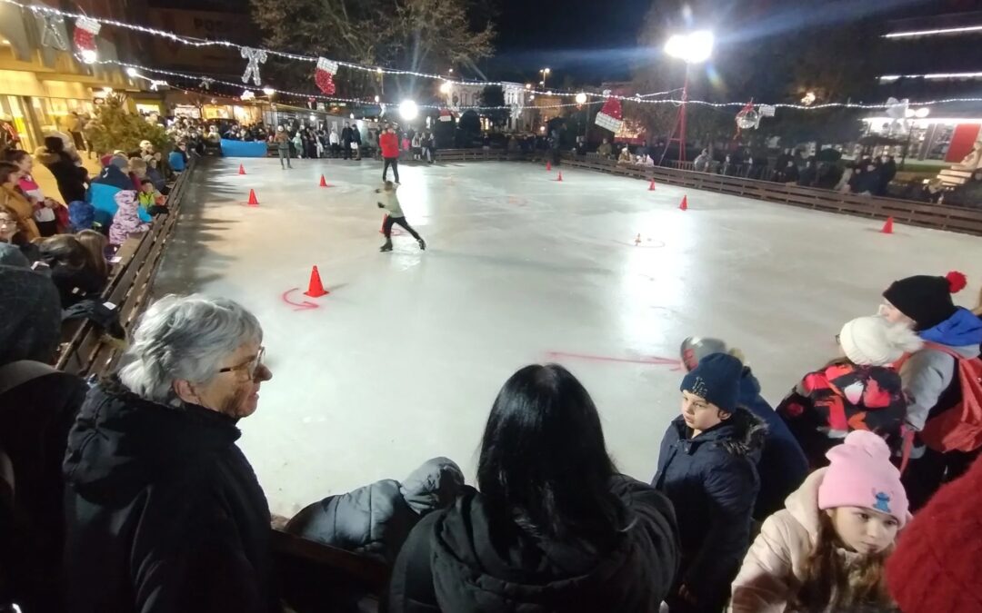 Na klizalištu u Jagodini održano međuškolsko takmičenje